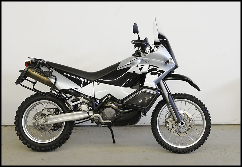 KTM 950 Adventure high fender mod