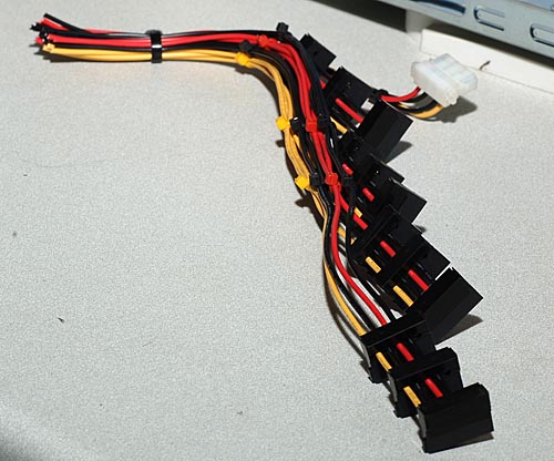 Spine of SATA connecters