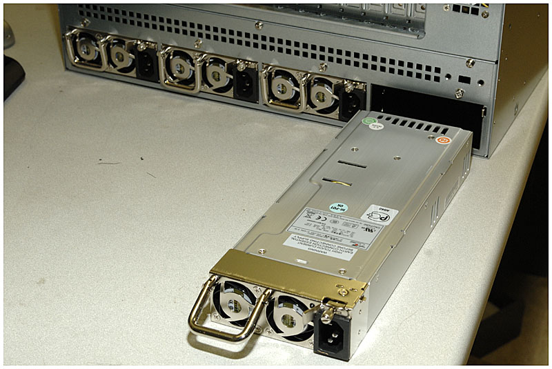 Hot-swap power supply