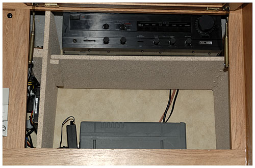 Amplifier with UPS