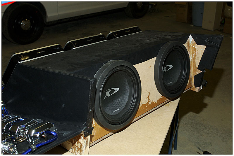 Subwoofer enclosure complete!