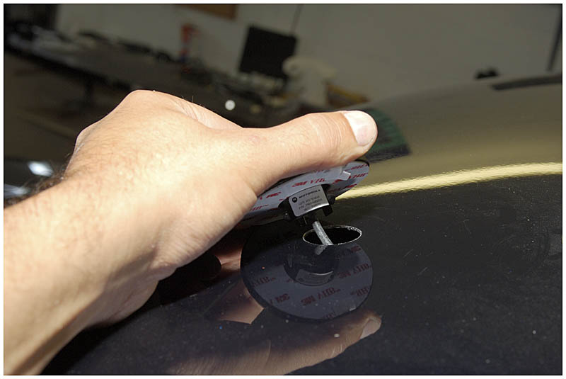 Mounting the antenna
